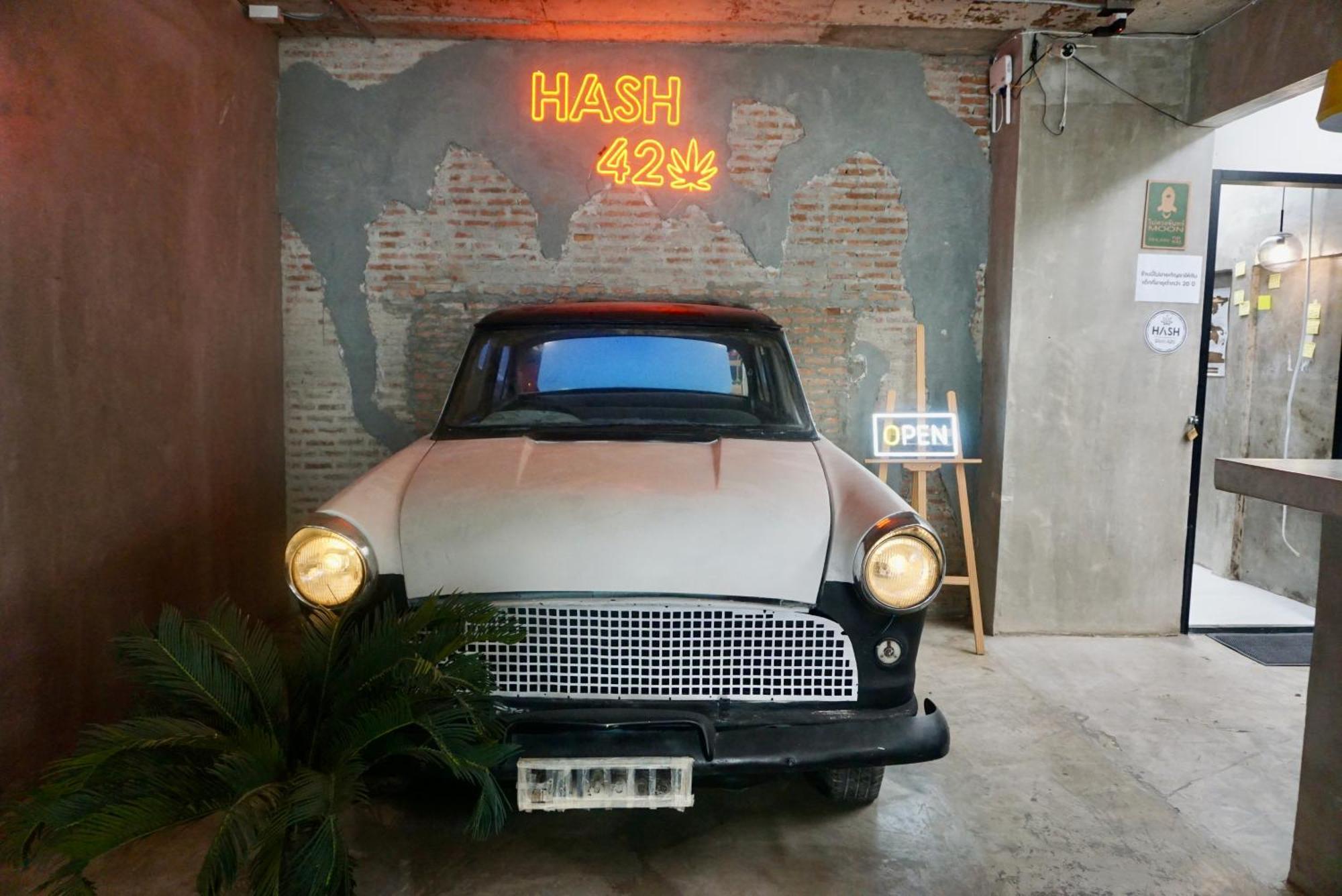 Silom Soi 3 Hash Apartment Hip And Funky With Rooftop View Banguecoque Exterior foto