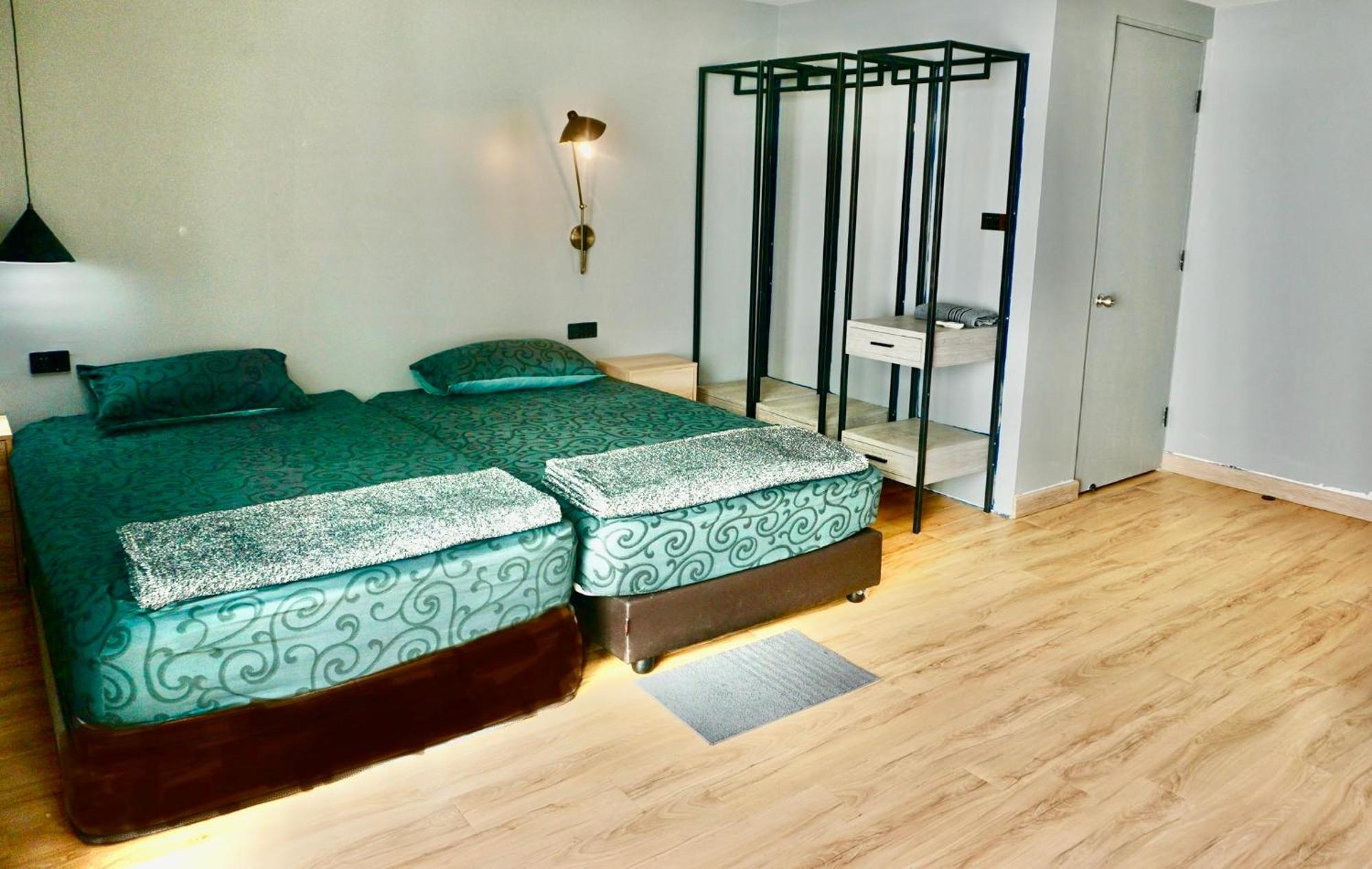 Silom Soi 3 Hash Apartment Hip And Funky With Rooftop View Banguecoque Exterior foto